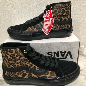 VANS NWT high top Sk8 cheetah print Sneakers